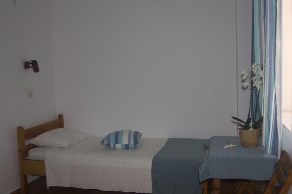 Medieval Rose Guest House Rhodes City Room photo